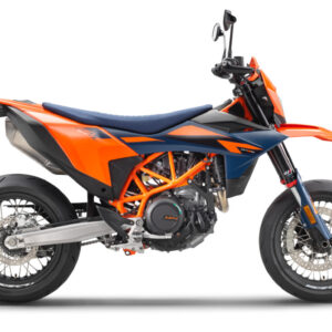 659452_MY26_KTM 690 SMC R 90 right_EU SPEC_EU_GLOBAL_STUDIO.jpg