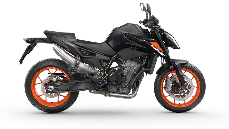 720805_MY26-KTM-790-Duke-Black-Blue-Moonshine-90-right-EU_EU_GLOBAL_STUDIO (1).jpg
